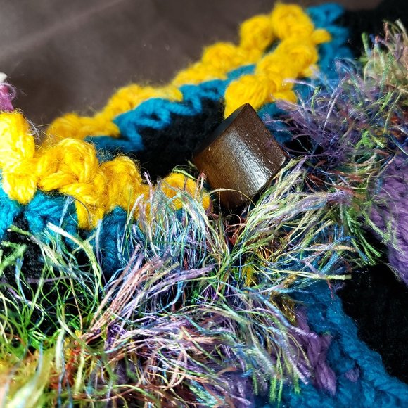 Hand Knit Vest Gabriola Island BC Stripe Pattern Frill Wood Closure Brand New - Picture 5 of 7